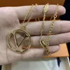 Classic Designer Jewelry Set For Women Necklaces Designer Earrings L Hoop Earring Pure Copper Hoops Gold Chain Couple Wedding Gift7236235