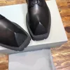 2022 Sapatos de chifre de rinoceronte fofos para homens, sapatos de couro estranhos, sapatos Derbies Derby masculinos, dedo quadrado, plataforma masculina, Oxfords, altura crescente