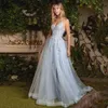 Klassiska A-Line Lace Prom-kl￤nningar Princess ￤rml￶sa spaghettigem