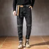 Mode jeans för män stretch vår hösten svart grå smal raka fickor deseringstil streetwear denim trousrs inget bälte cx220401