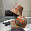 Moda bonés de beisebol morango balde chapéu designer clássico chapéus carta impressão xadrez design para homem mulher 2 estilo qualidade superior 5656