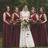 Seksowne Lato Proste Burgundia Szyfonowa Linia Druhna Suknie Długie Głębokie V Neck Plees Maid of Honor Suknie Plus Size Długość Piętro Długość Dziewczyny Wedding Gust Dress Custom