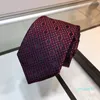 5色のメンズ刺繍のネクタイのポルカデザイナーシルクネックネクタイ・ツイルネクタイ