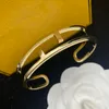 Simple Designer Love Bracelet Gold Hard Bangle Classic Letter F Bracelets For Women Fashion Charm Jewlery Earrings Necklace 2207085XQ
