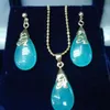 Charmantes boucles d'oreilles de collier de pendentif en jade bleu naturel Set AAA Top Grade