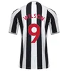 4xl 23 24 Nya slott fotbollströjor på Tyne G Bruno 2023 2024 130: e fotbollsskjorta Magpies Shelvey Wilson Joelinton Almiron Ritchie Gayle Men barn Sockset