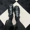 ファッション女性サンダル高級デザイナープラットフォームスライド三角メタルスリッパレトロなビーチローファー夏の女性の剣闘士の靴