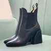 مصمم تشيلسي في الكاحل بوتس مغلق اصبع القدم الذي يتقدم بنسبة 100 ٪ Cowskin Fand Fander Womens Shoes Fashion Fashion Toes 9cm High Heel Boot 35-41