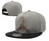 Top Fashion Iron-brand Fitted Hats Hommes Sport Hip Hop Casquettes ajustables Womens Cotton Casual Hats ordre mixte H1