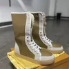 2022 Botas de couro de designer Mulheres Martin Botas com pele real de coelho de boa qualidade Botas do joelho de inverno sapatos de vestido de moda com caixa EU35-42 NO 16