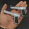 Portachiavi 13 Desert Eagle Pistola Pistola Modello in miniatura Portachiavi Full Metal Shell Lega Non può sparare Ragazzo Compleanno Regalo intero7679140