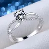 Cluster Rings Jewelry D Colore rosso Mozambico Diamond S925 Sterling Silver Otto frecce twist arm Niu tou Diamond Ring vuoto