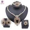 Charm Dubai Gold Farbe Kristall Schmuck Sets Für Frauen Afrikanische Perlen Halskette Ohrringe Armreif Ringe Party Kleid Zubehör Set