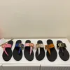 2023 Summer Flat Flip Flops Tofflor Herr Designers Slides Floral Brocade Flats Utrustning Botten Flop Scuffs Casual Fashion Strandskor kvinnor gg guccie Sandaler Loafers