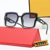 Designer Solglasögon Luxury Classic Men Eyeglasses Full Frame Outdoor Driving Shades Fashion Brand Beach Lady Sun Glasses Mirrors For Woman