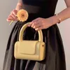 Sac de soirée mignon petite boîte en cuir sac à main 2022 nouveau concepteur Mini poignée supérieure solide sac à bandoulière femme Kawaii jour embrayage sac à main qualité 220622