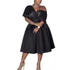 Элегантные черные чайные платья выпускного платья линии простой атласный коктейль Party платье V-образным вырезом от плеча короткий плюс размер специального случая платья для женщин 2022 халат