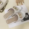 Top Sandals Womens Slide Designer Padrão de pedra Sapateiros de borracha Patente Patente Sapatos de viagem de praia 35415691470