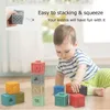 Silicone Build Block Baby Teether Jouets pour bébés de 0 à 12 mois Enfants Empilage Jouet Soft Building Block Cube pour garçon 1 an 220531