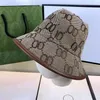 Stingy Brim Hats Designer Bucket Ats Designer em Luxury Fasion Sun Visor Clássico Duas Letras Beac Cap Outdoor Travel Caps Bom Bom OKVK