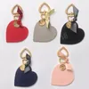 Fashion Leather Heart Form Keychain Women Key Chain Holder Female Heart Pendant Keyring Car Bag Charms Tillbehör