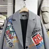 T7013 Blazer in stile britannico Donne Stampa graffiti Abbigliamento da esterna da donna Female Plus Size Female Chic Corean Coats