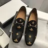 Mode mules princetown läder loafers skor män toffel svart stjärna liten bi metall kedja män wonen päls tofflor damer casual sandal no14