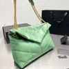 Bolsa de couro de couro de travestia acolchoada Bolsa de mensageiro genuíno Bolsa de ombro de bolsas de bolsa de bolsa de compras Bolsa Bolsa de bolsa Removável alfabeto de moda