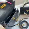 Tapés sacs de sacs shopping rubans crossbodybody de luxe marque de la marque de mode sacs à main sacs de téléphone de haute qualité sac métallique