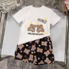 22SS Child Designer Sets Letter Bear Bearrens Kids Short Sleeve T-Shirt Shirt Shirts Suit Suit Boys Boys Contton Cotton Tees Size