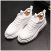 Luftkudde vita skor män våren ny mångsidig andningsbar trend sneakers herre mode ungdom läder casual sko tennisskor