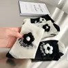 Chaussettes Bonneterie 2022 Femmes Mode Décontracté Été Mince Creux Mignon Style Coréen Fleur Doux Coton Longue Maille Respirante