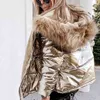 Свободная куртка Shiny PU Short Slim Slim Winter New Women New Women Fur Colar Parkas Добавить бархат с толстыми теплыми маленькими девочками хлопковые палаты L220730