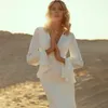 Romantik Bell Sleeve Beach Denizkızı Gelinlik Süpürme Tren Deep V-Neck Mahkeme Tren Saten Gelin Fotoğraf Çekme Elbise Özel Made