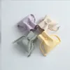 50pcs 7x8cm الألياف الدقيقة خاتم الزفاف أقراط الأكياس الهدايا حقيبة المجوهرات عيد الحب