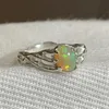 Vintage Francuski Opal Kamienny Pierścień 925 Sterling Silver Damska Nisza Projekt Exquisite Temperament Index Finger Moda Biżuteria