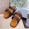 2022 Nieuwe vrouwen luxe designer sandalen slippers lederen zomer platte slipper borduurwerk mode strand vrouw grote hoofd regenboog letters 35-42 met