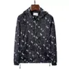 323 Fashion designer Mens Jacket Goo d Spring Autumn Outwear Windbreaker Zipper clothes Jackets Coat Outside can Sport Size M-3XL Men's Clothing