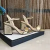 Klasik Yüksek Topuklu Sandalet Partisi% 100 Patent Deri Heyecanlı Topuklu Kadın Dans Tasarımcısı Seksi Metal Kemer Toka Kalın Harfler Lüks Topuk Ayakkabı Boyutları Bizi 10/11/12