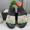 2023 Estate Uomo Donna Pantofole primavera autunno Font Scarpe Slide Summer Fashion pantofola Wide Flat Sandali beach hotel Flip Flop mop Taglia 36-47