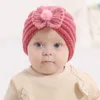 CAPS HATS Baby Autumn Winter Warm Girl Boy Toddler Spädbarn Barnhår Cap Unisex Solid Bow Sticke Hat Born Pography PropScaps