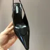 Designer-2021 Designers Senaste Mode Kvinnors Sandaler Single Shoe Slim High Heel Bekväm design Lyxig och vacker 35-42