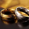 Anillos de banda Anillo de acero inoxidable chapado en oro Anillos de compromiso de boda Cóctel Marido Padre Regalos 6MM Tamaño 6 -13 sy222