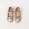 Designer baby barn barn sandaler svart silver röda gummi sandaler glida män växlar bottnar metall spänne randal sandal non-halp toffel