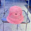 Sommar halmhattar för kvinnor Designer Bucket Hat 4 Färger Lyxiga Solhattar Holiday Beanies Kepsar Mode Strawhat Braid Cap