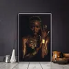 Pósteres de pintura en lienzo de mujer africana desnuda negra y dorada con collar e impresión de arte de pared escandinavo para sala de estar