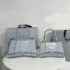 6a bolsas de ombro de meia lua Mulheres bolsas de bolsas de cruzeira de alta qualidade feminino feminino de couro genuíno padrão de aligador de metal letra hasp embreagem carteira de embreagem bolsa