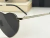 Солнцезащитные очки для мужчин и женщин Лето 301 стиль анти-ультрафиолет ретро пластина в форме сердца рамка случайная коробка