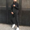 Mäns Tracksuits Vår Höst Striped Printed Mens Fashion Stand Collar Zipper Jacket Pocket Cargo Pants Street Hip-Hop Sports Suit