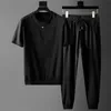Erkekler Setler Yaz Kısa Kollu Üstler Elastik Bel Pantolon Giysileri İki Parçalı Set Kore Sokak Giyim Takip Büyük Boyut 220708
